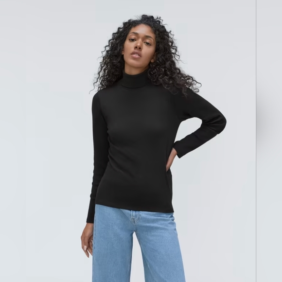 Everlane Tops - Everlane - Supima Micro-Rib black turtleneck top, size M, NWT